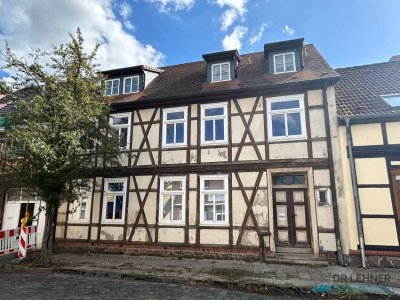 Fachwerk-Mehrfamilienhaus (3 Wohneinheiten) in Osterburg mit Wertsteigerungspotenzial