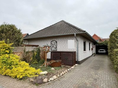 Solider Walmdachbungalow in ruhiger Wohnlage von Oldenburg (Osternburg)