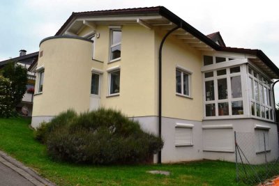 Traumhafte Dachstudiowohnung mit zwei Balkonen