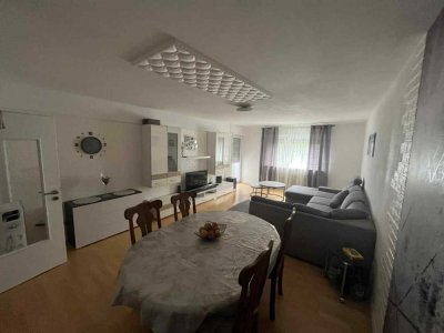 Vermietete 3,5-Zimmer-Wohnung mit Balkon und EBK in Sachsenheim