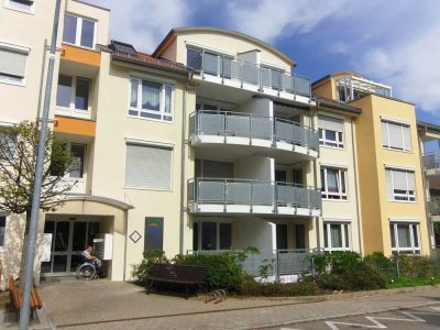 Ab 50 Jahre - Betreutes Wohnen - 2-Zimmer-Wohnung im Dachgeschoss am Sindelfinger Goldberg