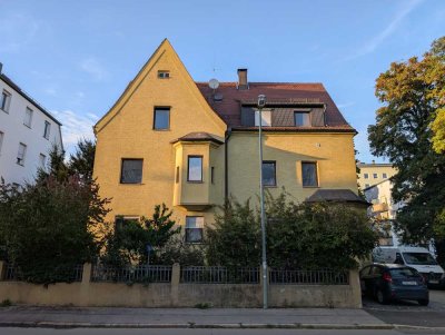 Erstbezug nach umfassende Modernisierung! Helle, geräumige 4 Zimmer-Wohnung in beliebter Wohnlage