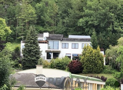 Exklusive Villa mit Pool