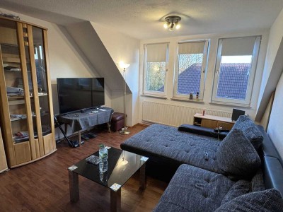 1,5-Zimmer-Dachgeschosswohnung mit separatem Schlafbereich