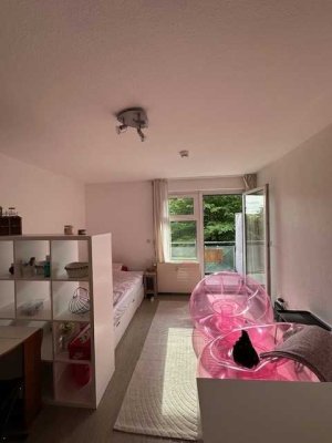 Schöne 1 ZKB-Wohnung mit Tageslichtbad und Balkon!