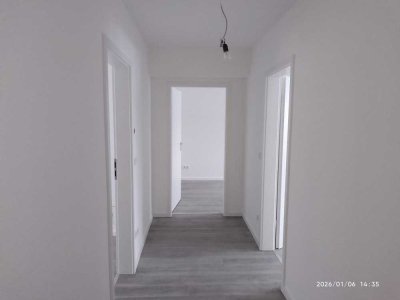 Erstbezug nach Sanierung: Freundliche 3 Zi-Whg. in Solingen-Mitte