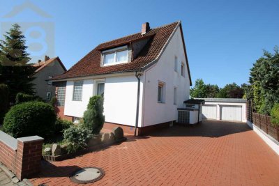Gepflegtes Einfamilienhaus mit großem Grundstück und Doppelgarage! Meine Immobilie! = Mein Partner!