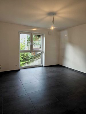 Neubau - 2-Zimmerwohnung mit Balkon, Tiefgarage & Einbauküche – in Geislingen (60,28 m²)