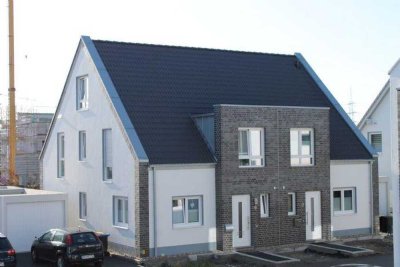 Moderne Doppelhaushälfte mit Garten, Terrasse und hochwertiger Ausstattung in Hamm-Lohauserholz