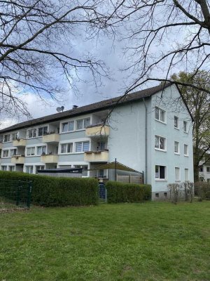 Solide Kapitalanlage - Schöne 3-Zimmer-WHG mit Balkon im Grünen