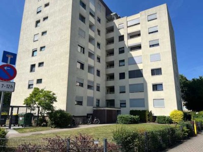 Freundliche 3-Zimmer-Wohnung mit gehobener Innenausstattung mit Einbauküche in Garbsen