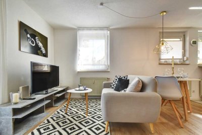 MÖBLIERT - GEMÜTLICH IN FEUERBACH - Geschmackvolle Wohnung mit Terrasse