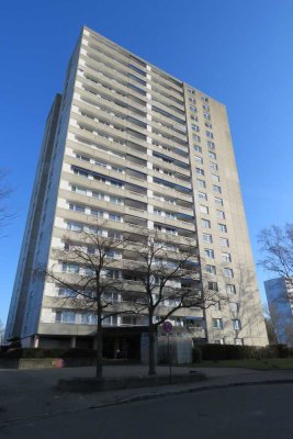 Sonnige 3-Zimmerwohnung mit Balkon im 16. OG, Blick zur Schwäbischen Alb - provisionsfrei