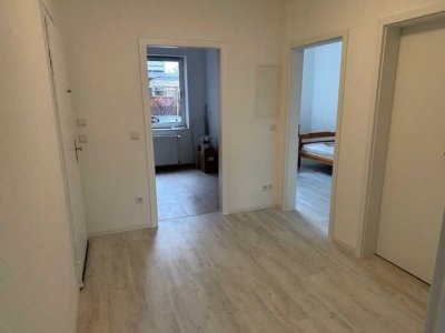 moderne, super sanierte 3-Zimmer-Wohnung möbliert  - ideal  für Studenten-/Wohngemeinschaften