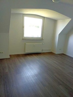 Sehr schöne renovierte 2 Zimmer Wohnung in Duisburg zu vermieten