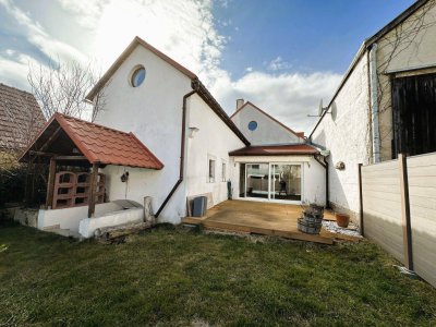 außergewöhnliche Liegenschaft - umgebauter Stadl im loftähnlichen Stil mit Pool zu verkaufen