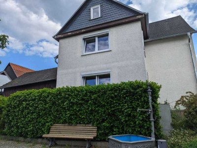 Familienidylle trifft Freiheit – Haus mit Scheune & großem Grundstück!