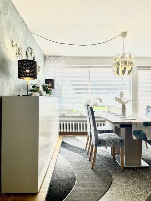 Lichtdurchflutete 3-Zimmer-Wohnung mit Balkon und Garage in Köngen