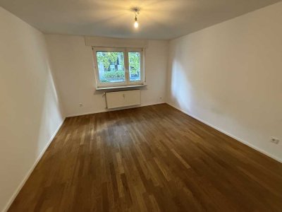 zentrale 2 Zi-Whg Hochparterre , in schöner Lage im FFM- Westend  in zu vermieten
