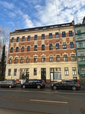 schöne 4-Raum-WE in Leipzig Ost, großes Bad mit Wanne und Dusche