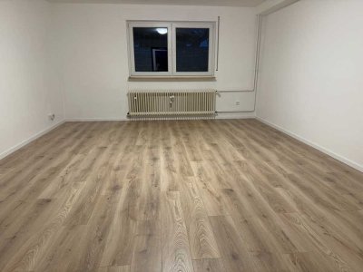 2023 Neu renoviertes1 Zimmer Appartement im Souterrain