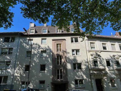 Helle, freundliche 3-Zimmer Wohnung mit Premium Wohnküche in saniertem Energieffizienzhaus 40EE