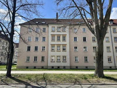 Vermietete 3-Raumwohnung mit Balkon und Tageslichtbad in Zwickau!