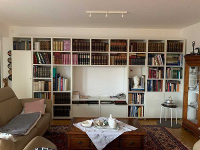 Helle 2,5-Zimmer-Wohnung mit Einbauküche in Völklingen, gerne auch teilmöbliert