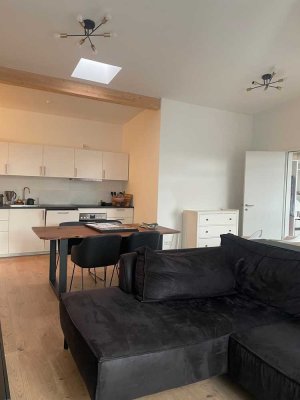 Stilvolle 3-Raum-Penthouse-Wohnung im Neubau mit gehobener Ausstattung inkl. Loggia und EBK