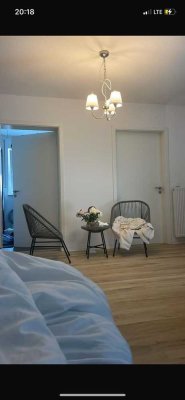 Schöne 1 Zimmer Wohnung in Bahnhofsnähe mit Balkon