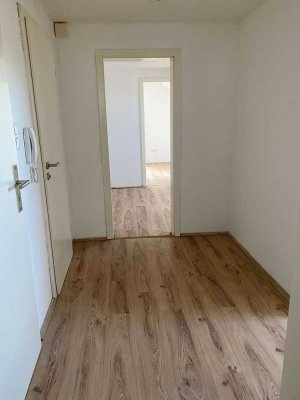 Helle Dachgeschosswohnung mit Whirlpool und Gartennutzung