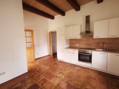 * * Hübsche Wohnung mit Terrasse, eigenem Garten und Carportplatz in idyllischer Lage! * *