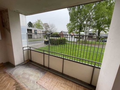 Gemütliche 2 Zimmer Wohnung mit Balkon-Für Sie frisch saniert!!!