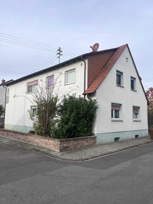 Zweifamilienhaus von Privat in Lingenfeld