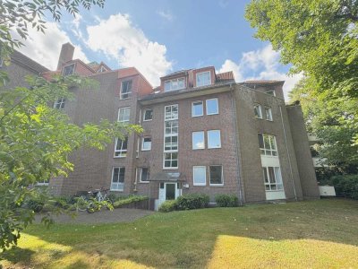 Gemütliche Drei-Zimmer Wohnung mit Loggia und Stellplatz in Schwachhausen