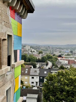 Blick über die ganze Stadt, Wohnen im historischen Hochbunker, kernsaniert