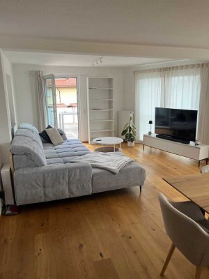 Neuwertige 3-Zimmer-Wohnung mit Balkon und Einbauküche in Friedrichshafen