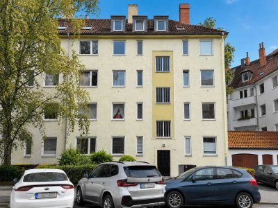 Renovierte & helle 2-Zimmer-Wohnung mit Wintergarten in guter Lage