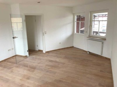 Sanierte 4-Zi.-Wohnung mit Balkon und EBK in Lich-Langsdorf!
