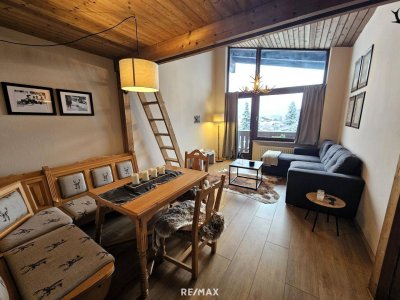 Kurzzeitmiete: Dachgeschoßwohnung mit schönem Ausblick!