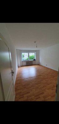 Helles Zimmer in ruhiger WG in guter Lage in Kiel zu vermieten