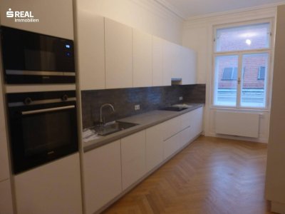 Nahe Stadtpark - Design-Altbau mit kleinem Balkon - perfekter Grundriss - exklusiv saniert - 4. Liftstock