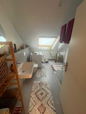 Erstbezug nach Sanierung: 3-Zi.-Dachgeschosswohnung in Karlsruhe-Durlach