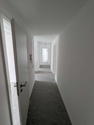 Stilvolle 5,5 Zimmer Wohnung * Erstbezug nach Sanierung