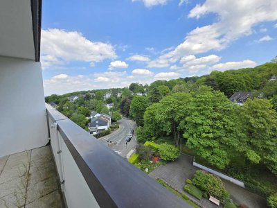Exklusive Wohnung in Wuppertal mit zwei Balkonen und TG-Stellplatz