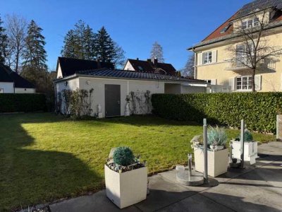 Pasinger Villenviertel. 
Nähe Stadtpark. 
Exklusive 5-Zi.-Gartenwohnung mit traumhaft großem Garte