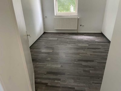 3ZKB Wohnung im Erd­ge­schoss