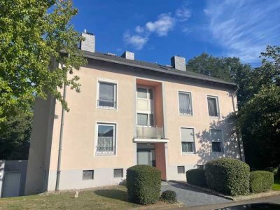 Bad Godesberg, großzügige 3 Zimmer Wohnung mit Einbauküche in Rheinnähe mit Blick ins Grüne