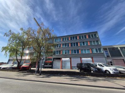 Helle 2-Zimmer Wohnung und großer Wohnküche in Köln-Poll/Gremberg