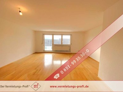 Frisch renovierte 4-Zimmer-Wohnung mit Balkon, Keller und Tiefgaragenstellplatz in Trier Tarforst !!